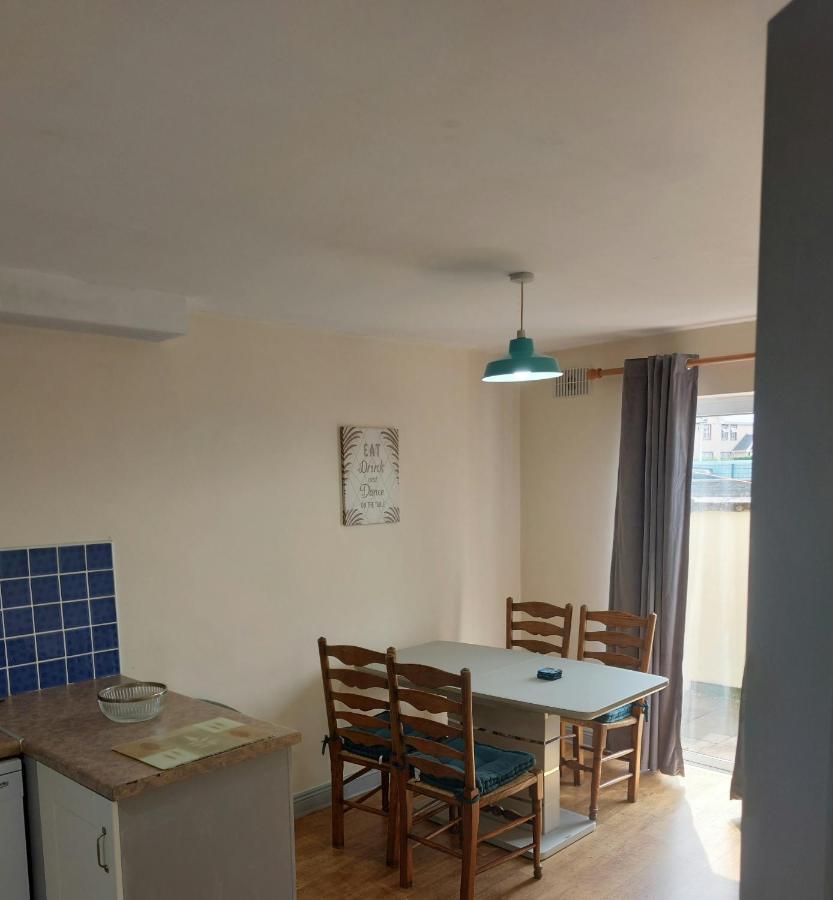 Appartement Cathedral Court à Ennis Extérieur photo