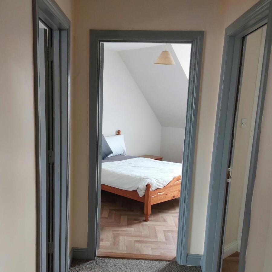 Appartement Cathedral Court à Ennis Extérieur photo